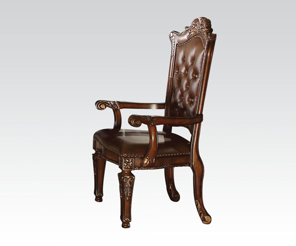 http://www.wholesaleuniquefurniture.com/wp-content/uploads/2015/10/logo291.jpg